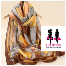 Charger l'image dans la galerie, GRAND FOULARD EN SATIN SOIE