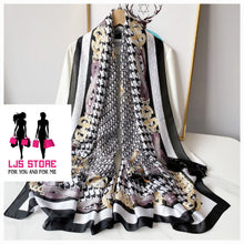 Charger l'image dans la galerie, GRAND FOULARD EN SATIN SOIE