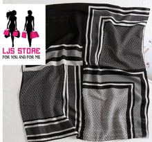 Charger l'image dans la galerie, GRAND FOULARD EN SATIN SOIE