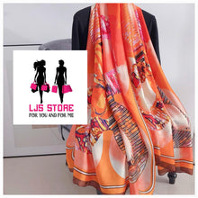 Charger l'image dans la galerie, GRAND FOULARD EN SATIN SOIE