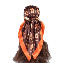 Charger l'image dans la galerie, Foulard LJS