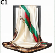 Charger l'image dans la galerie, Foulard LJS