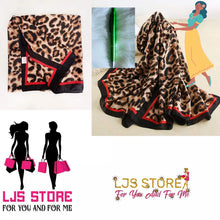 Charger l'image dans la galerie, GRAND FOULARD EN SATIN SOIE